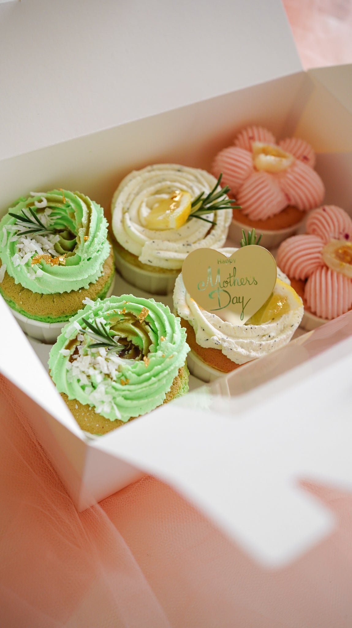 Mother's Day Chiffon Cupcakes Set